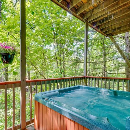 Smoky Mountain Cabin With Deck And Hot Tub! Pigeon Forge Exterior photo