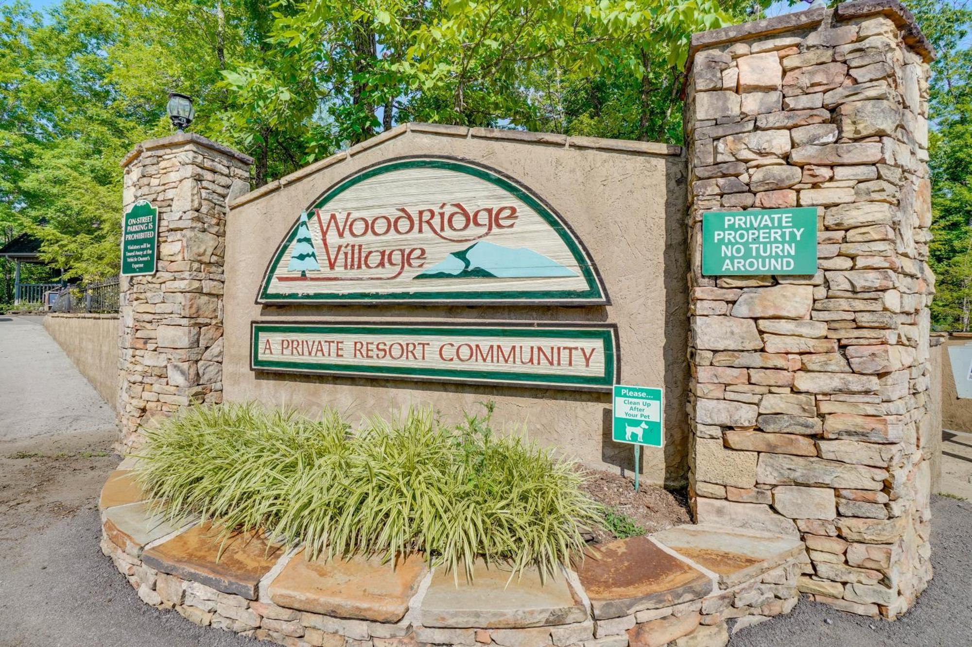 Smoky Mountain Cabin With Deck And Hot Tub! Pigeon Forge Exterior photo